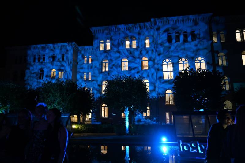 Hyra projektor utomhus i Göteborg